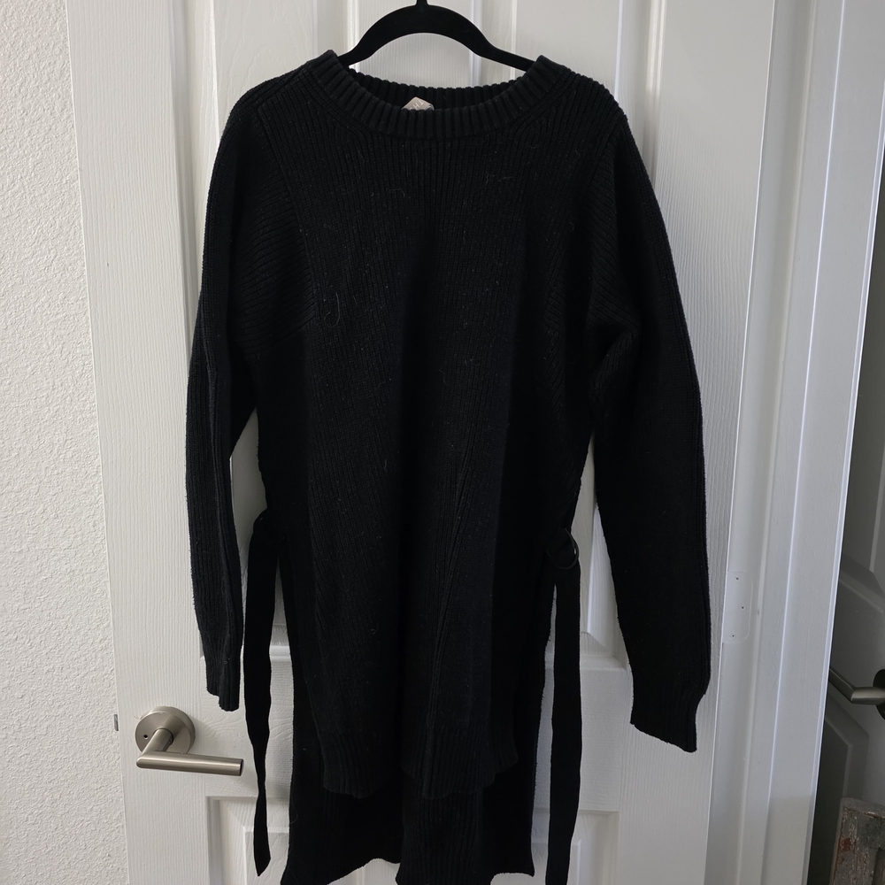 Athleta Black Crew Neck Sweater